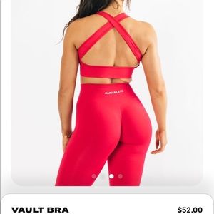 Alphalete Vault bras (2)